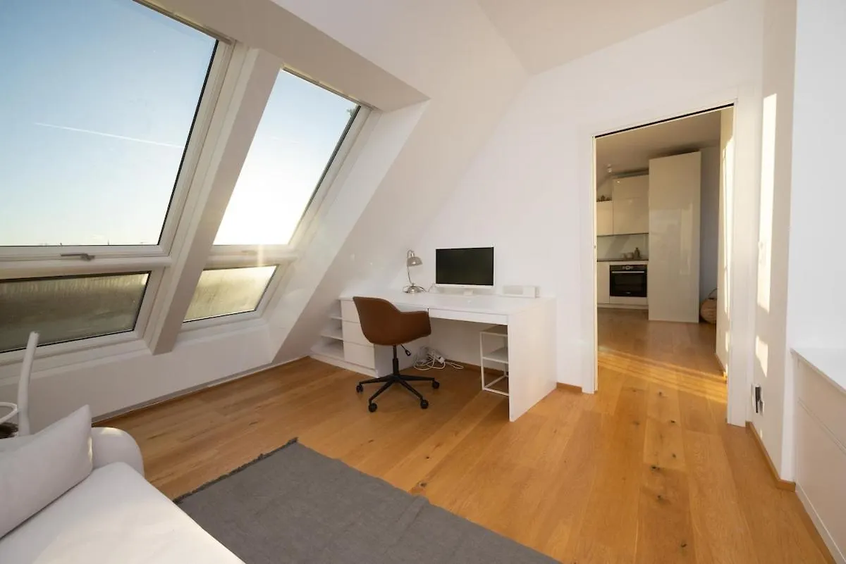 Top Floor Apartment With Terrace And Views Vídeň Rakousko
