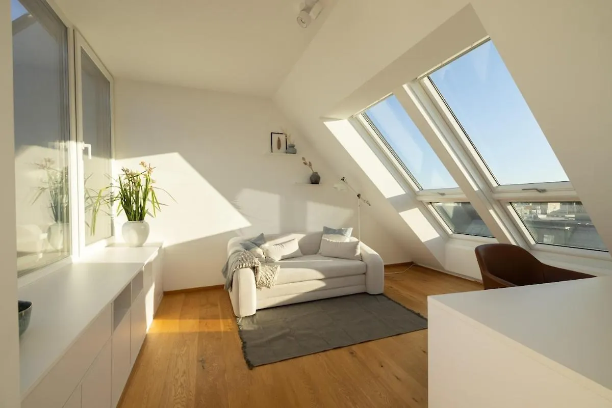 Top Floor Apartment With Terrace And Views Vídeň